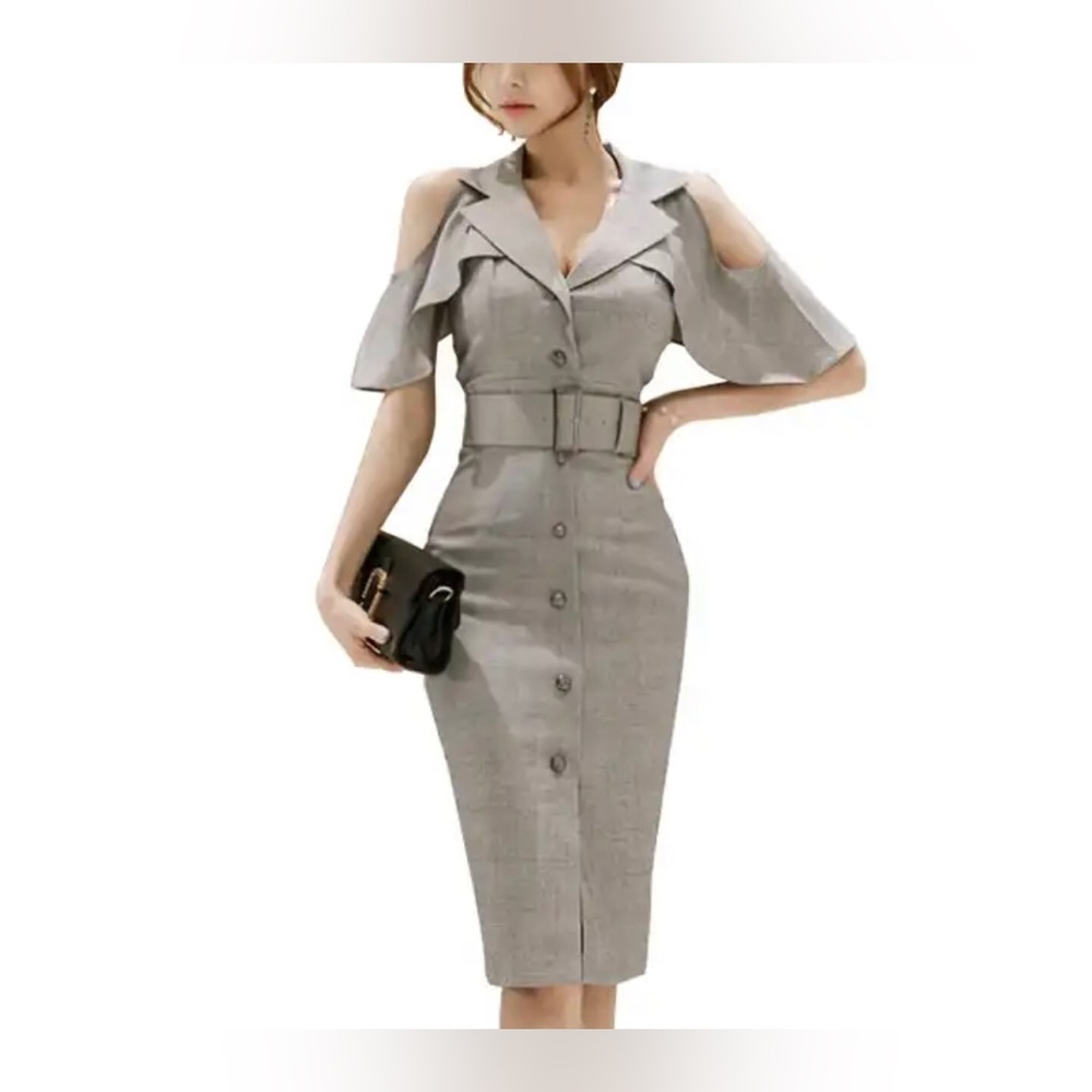 Fashionable Business casual dress